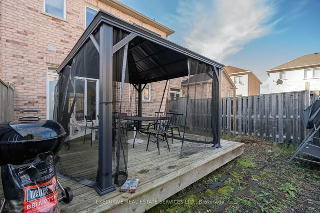 Additional image 19 of 13 Percy Gate