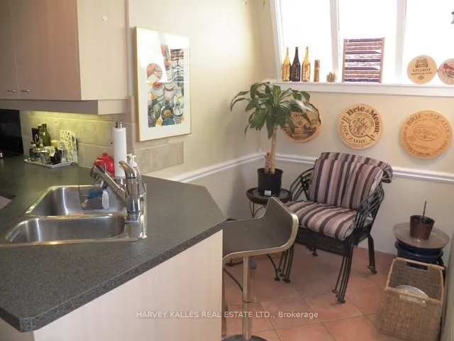 Additional image 8 of 85 Yonge Blvd