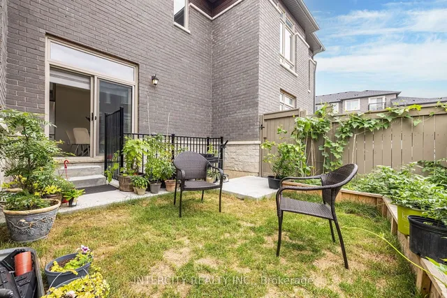 Additional image 38 of 54 Moorcroft Pl