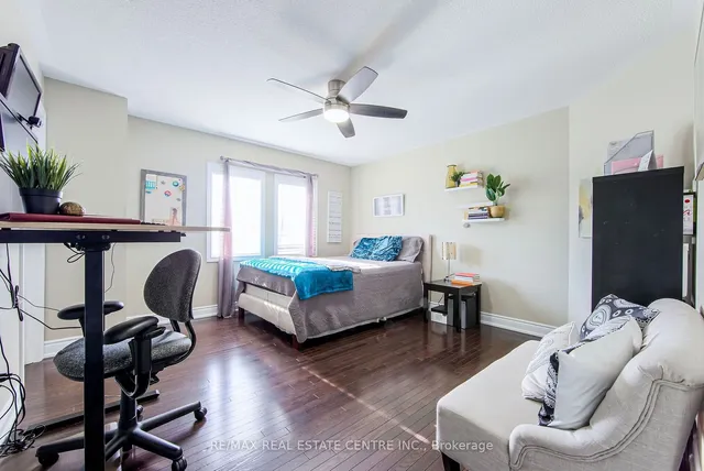 Additional image 13 of 30 Deanston Crt