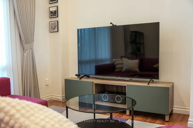 Additional image 8 of 100 Rusty Crestway