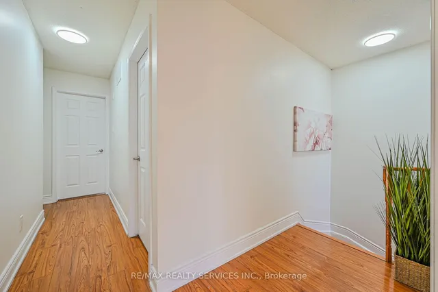 Additional image 23 of 80 Winners Circ