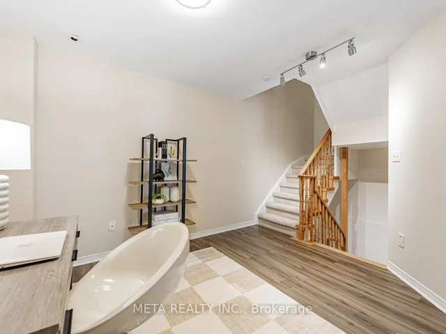 Additional image 19 of 108 Finch Ave Unit D9