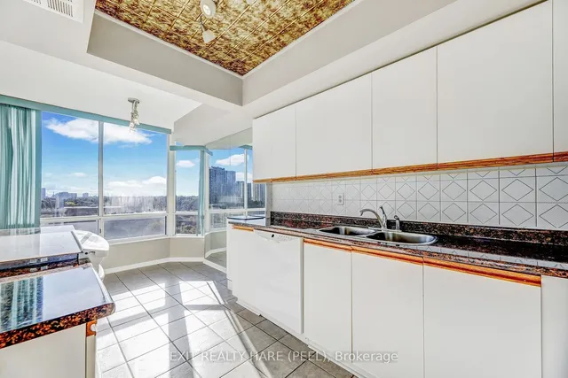 Additional image 12 of 26 Hanover Rd Unit 1002