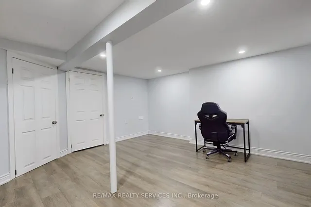 Additional image 18 of 14 Greenhills Sq