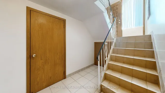 Additional image 20 of 48 Dubray Ave