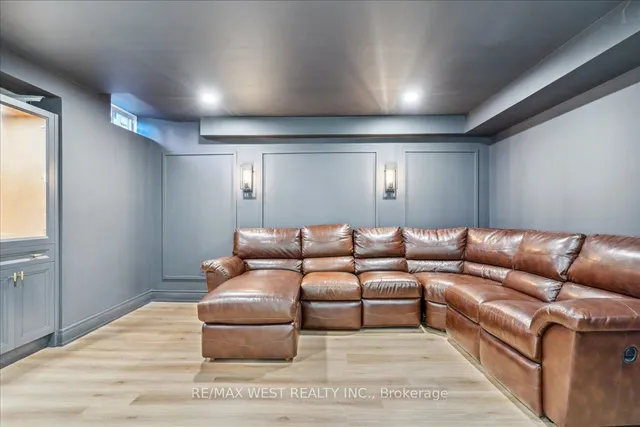 Additional image 25 of 36 Lampman Cres