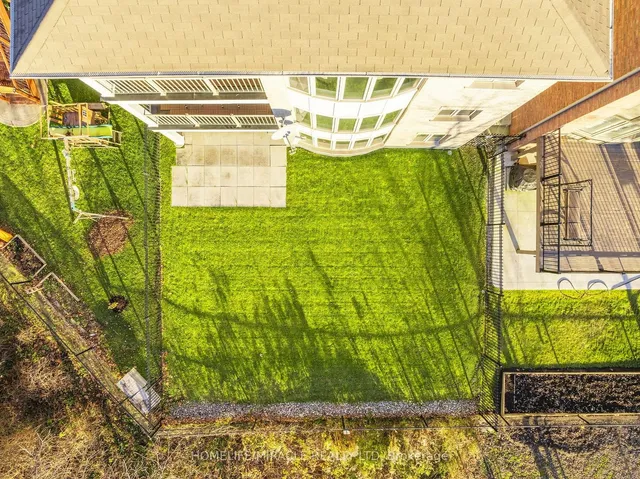 Additional image 36 of 162 Leadership Dr