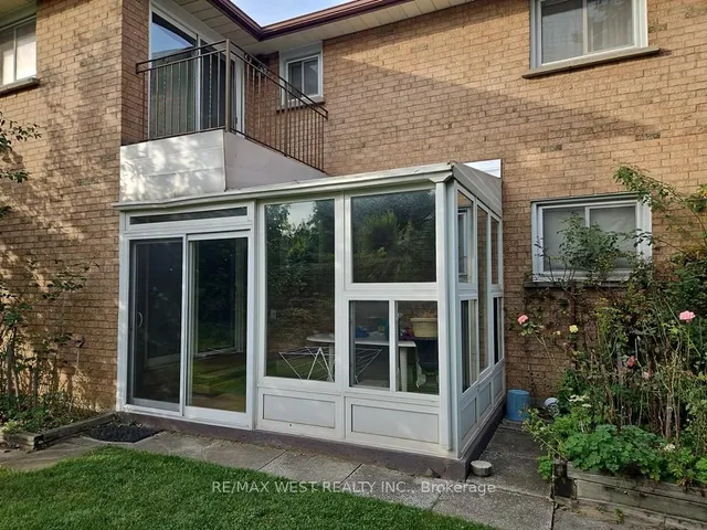 Additional image 19 of 18 Goa Crt