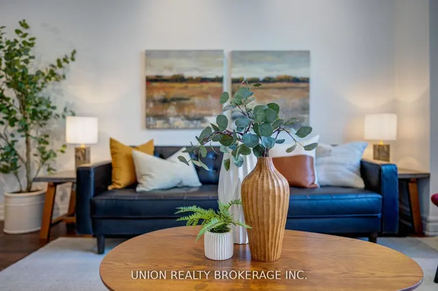 Additional image 3 of 443C Queen St