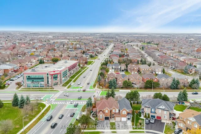 Additional image 34 of 76 Thunderbird Tr