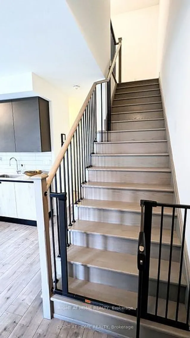 Additional image 13 of 28 Marina Ave Unit 24