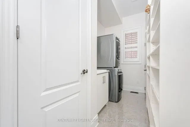 Additional image 26 of 20 Foothills Cres