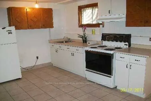 Additional image 6 of 76 Winterfold Dr