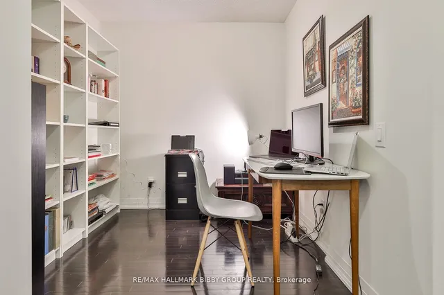 Additional image 17 of 25 Carlton St Unit 327