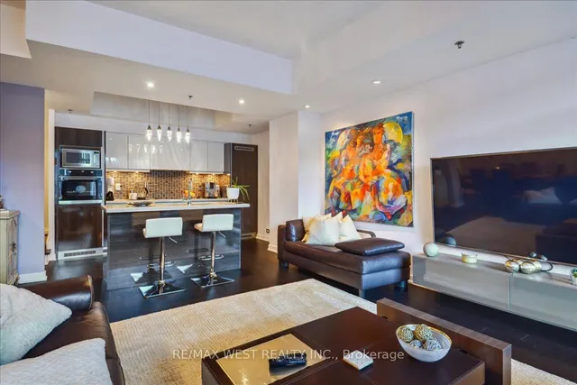 Additional image 5 of 220 George St Unit TH1