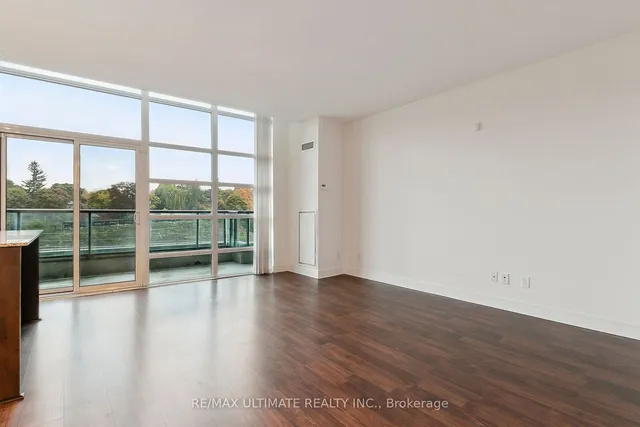 Additional image 5 of 35 Brian Peck Cres Unit 102