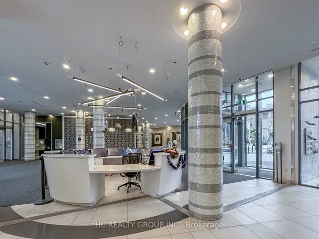 Additional image 27 of 49 East Liberty St Unit 2502