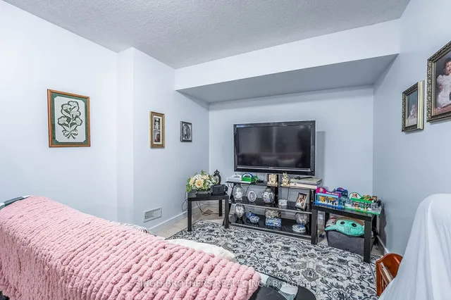 Additional image 16 of 21 Hoover Rd