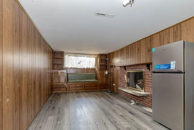 Additional image 31 of 115 Aloma Cres