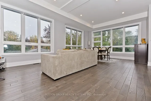 Additional image 12 of 15 Old Oak Dr