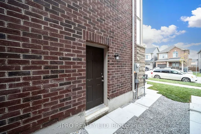 Additional image 38 of 20 Cobriza Cres