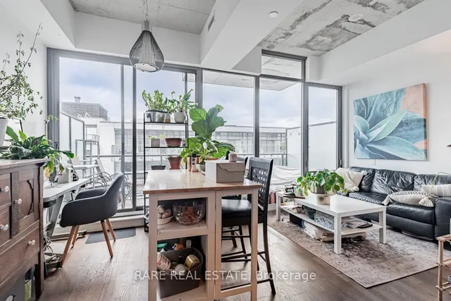 Additional image 9 of 560 King St Unit 1004