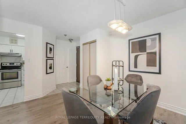 Additional image 10 of 30 Greenfield Ave Unit 1716