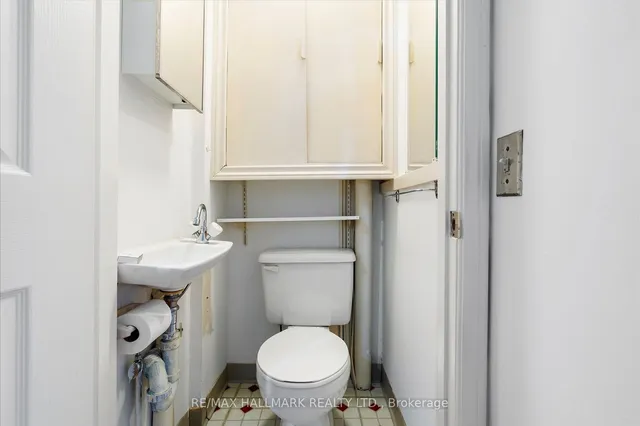 Additional image 28 of 393 Ossington Ave