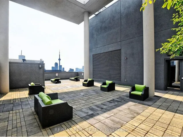 Additional image 28 of 770 Bay St Unit PH308