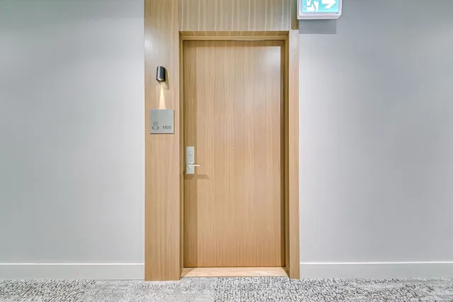 Additional image 7 of 1926 Lake Shore Blvd Unit 1805