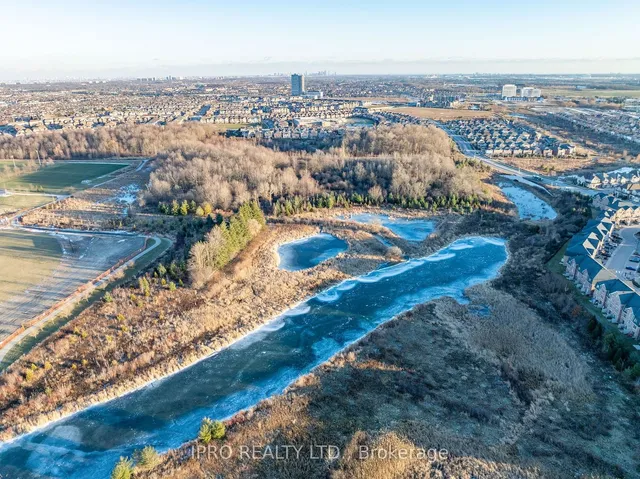 Additional image 31 of 100 Dufay Rd Unit 123