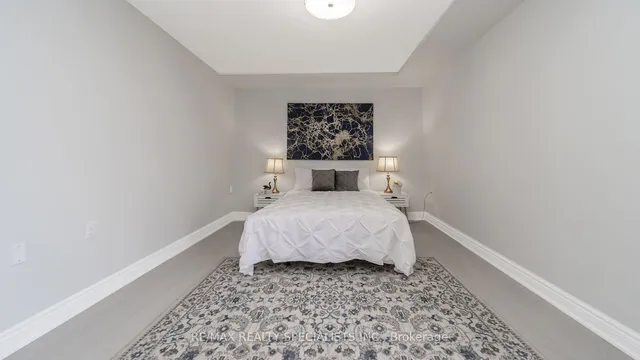 Additional image 28 of 18 Knightsbridge Rd Unit 1011