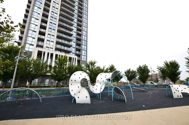 Additional image 37 of 15 zorra St Unit 1302