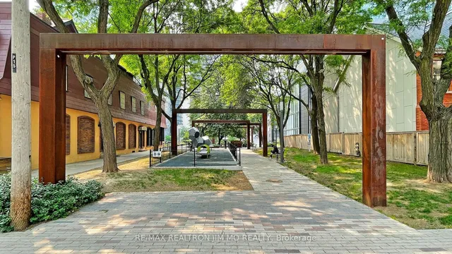 Additional image 36 of 3 Gloucester St Unit 509