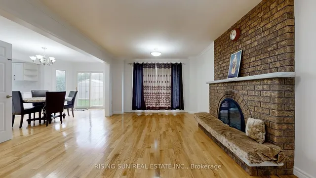 Additional image 5 of 4 Mossbank Dr