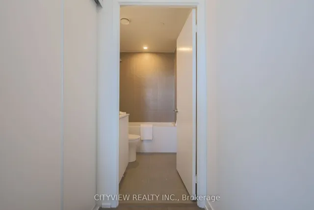 Additional image 25 of 270 Dufferin St Unit LPH14