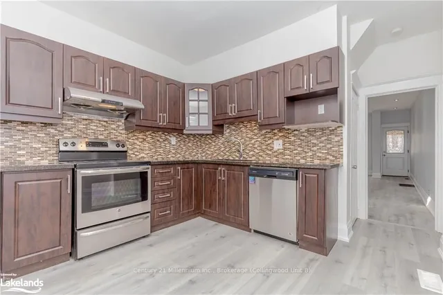 Additional image 31 of 69 LAING St