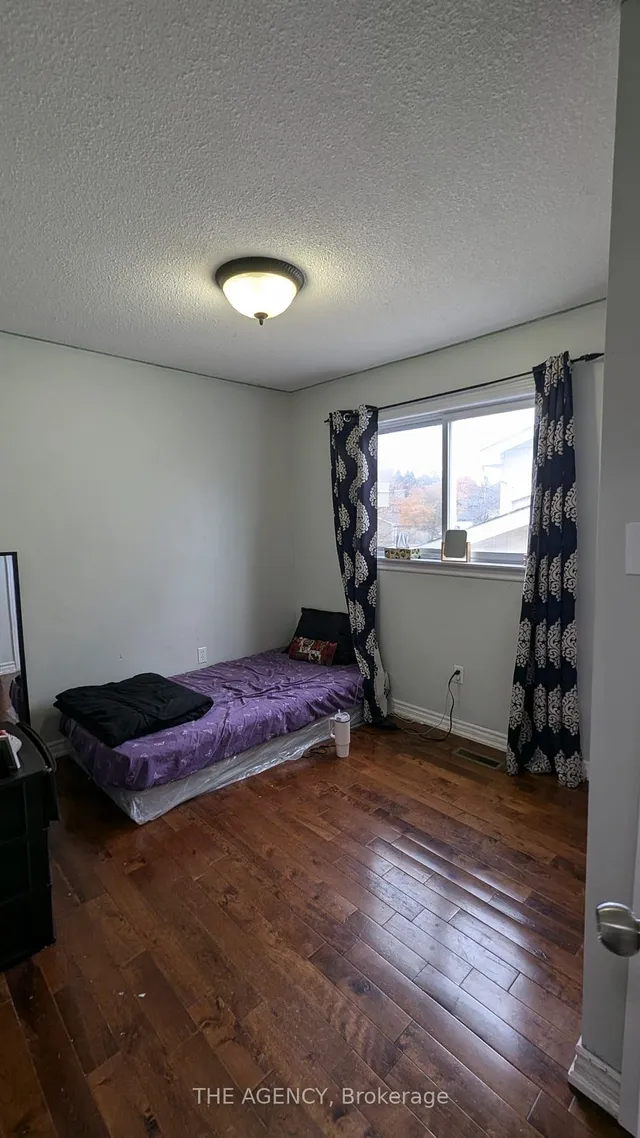 Additional image 26 of 63 Somerset Dr