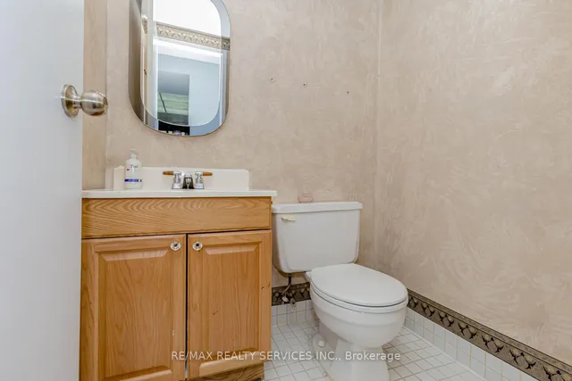 Additional image 11 of 8 Lisa St Unit 1204