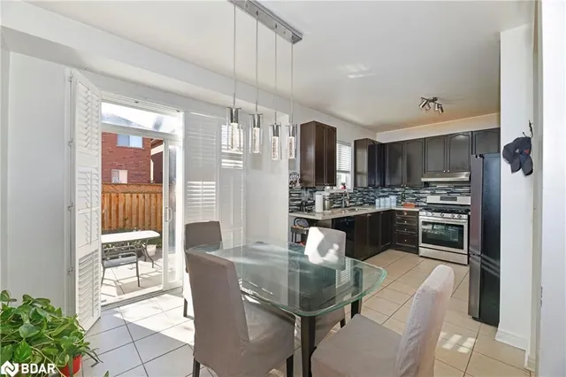 Additional image 11 of 17 Via Romano Way