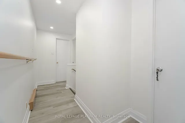 Additional image 16 of 3 Hollyhedge Crt