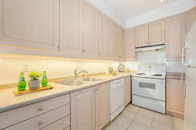 Additional image 10 of 1 Belvedere Crt Unit 909