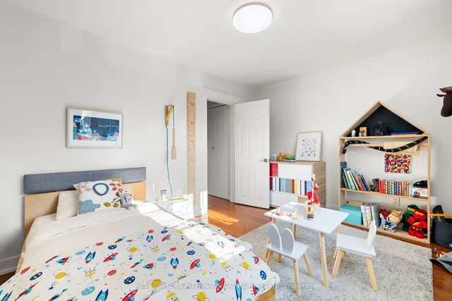 Additional image 29 of 40 Linton Ave