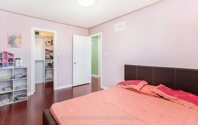 Additional image 29 of 17 Manett Cres