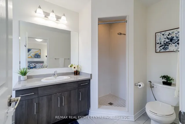 Additional image 30 of 4 Metro Cres