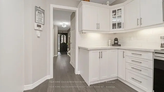 Additional image 11 of 60 Roehampton Cres