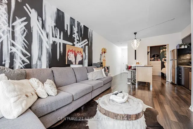 Additional image 4 of 38 Joe Shuster Way Unit 106