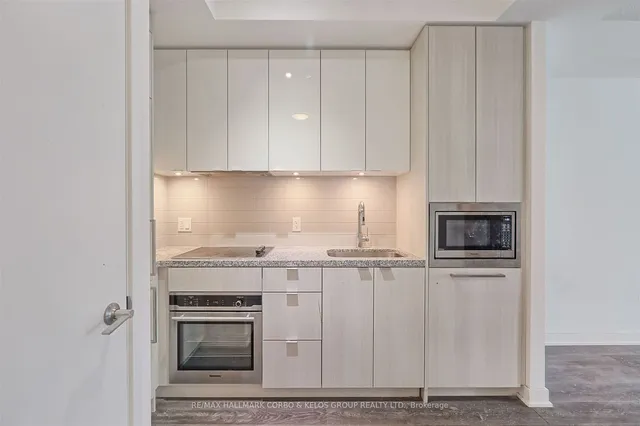 Additional image 5 of 125 Blue Jays Way Unit 2507