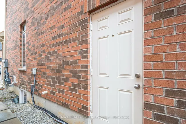 Additional image 36 of 90 Truro Circ